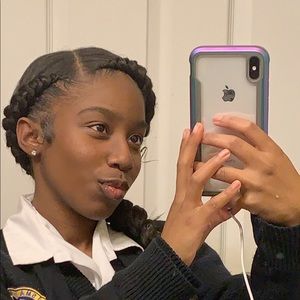 Meet your Posher, Chloe